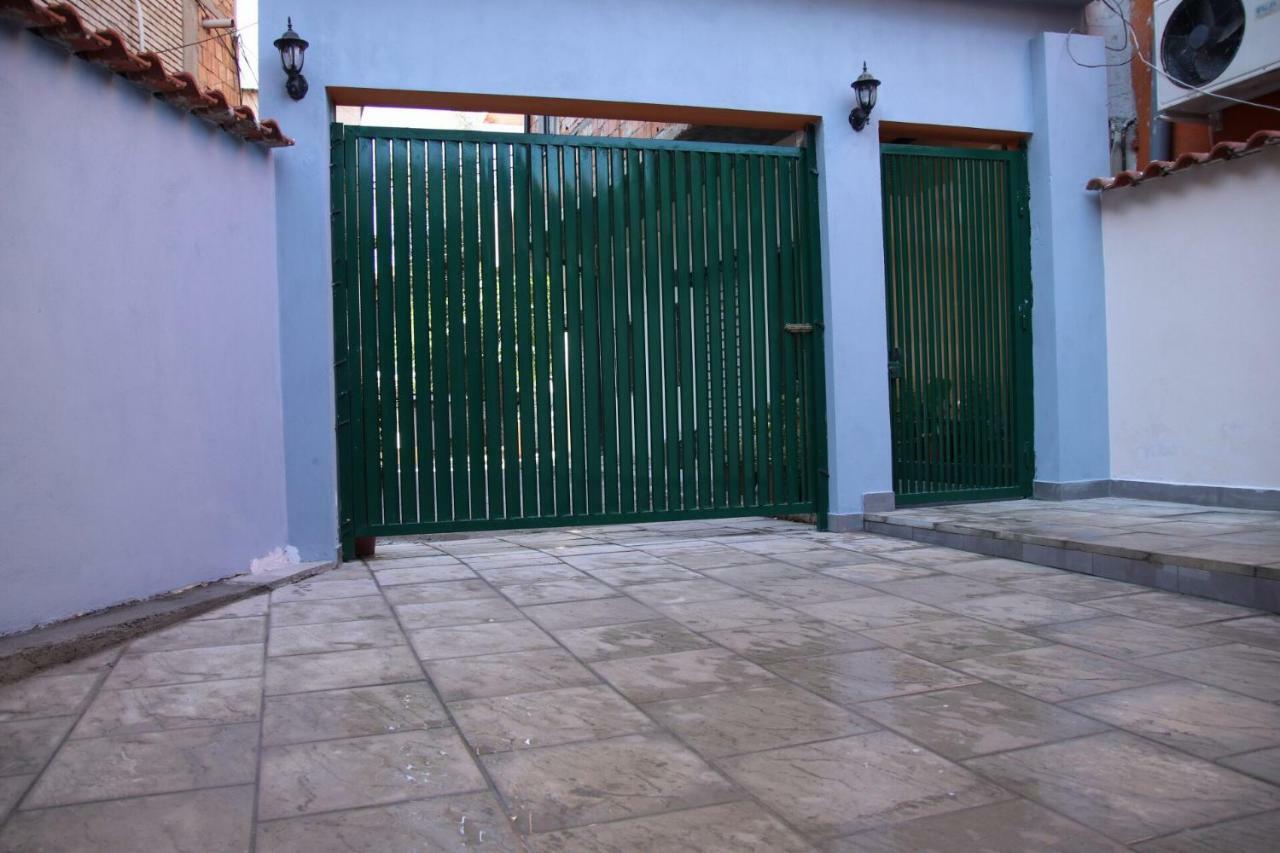 Eden Hostel Tirana Bagian luar foto