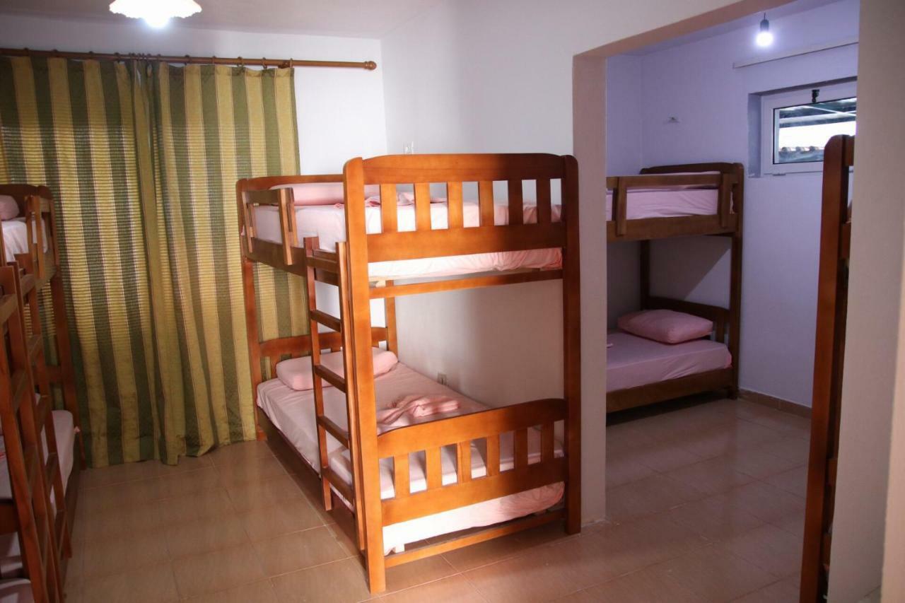 Eden Hostel Tirana Bagian luar foto
