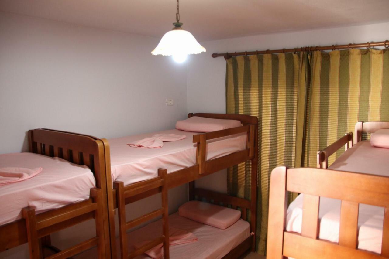 Eden Hostel Tirana Bagian luar foto